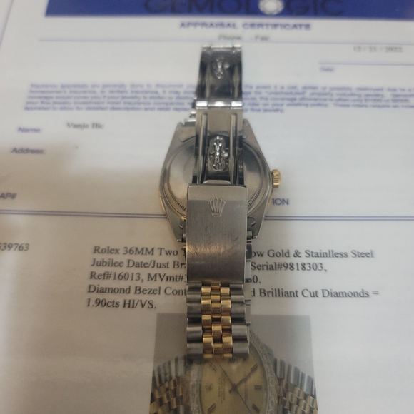 Rolex 36mm with diamond bazel - Picture 6 of 17